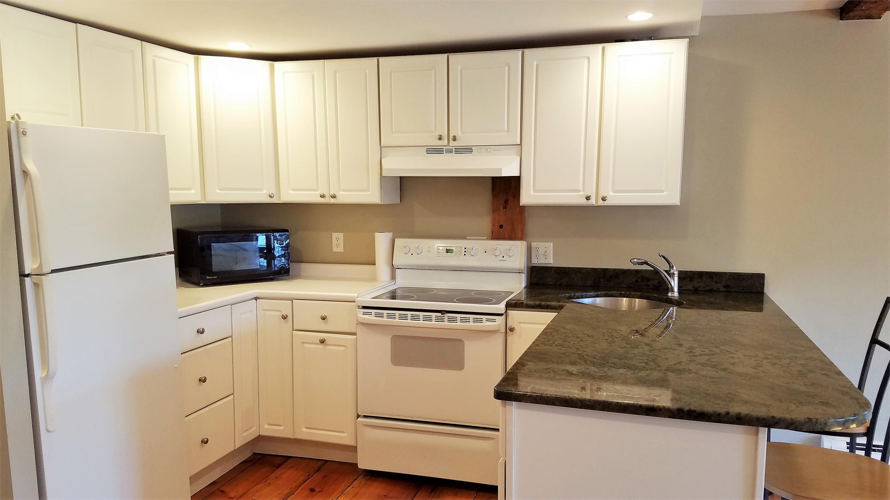 52 Daniel Street #7