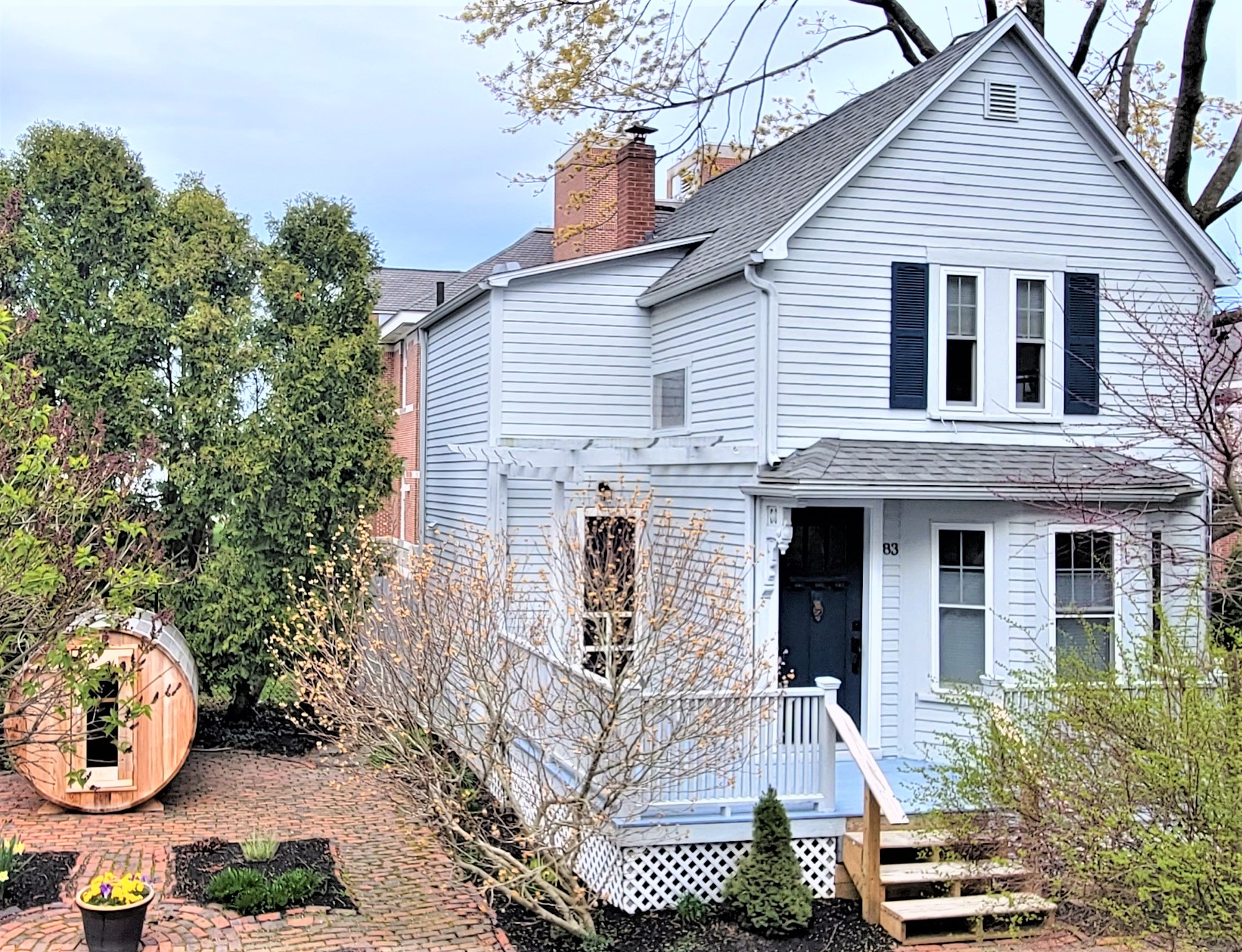 83 Richards Avenue